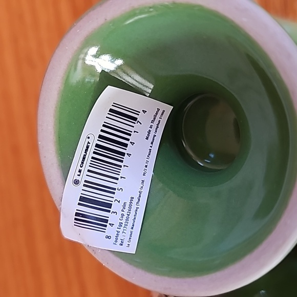 NWT Rare Le Creuset 4-Pack Egg Cup Set in Unique Color – Perfect for EASTER - Picture 6 of 6